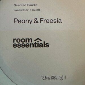 Room Essentials - RoseWater and Musk Scented 2-Wick Candle